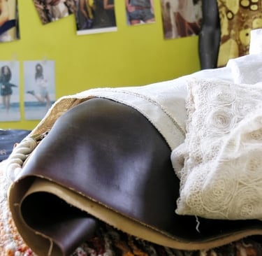 Atelié de design e costura de moda ecológica da CicloAmbiental