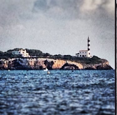 FOTO DEL FARO DE PORTOCOLOM