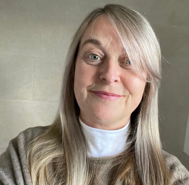 Head and should shot of Dr Siobhan Henley smiling