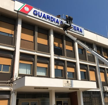 insegna guardia costiera