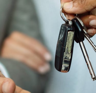 Use CarHounds car finding and buying service and you'll get your hands on your new keys sooner than you think