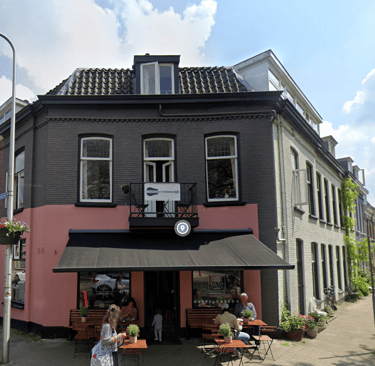 Gitaarles Wittevrouwen buitenkant met banner