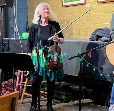 Fiddler Laurie of Celtic & folk group Crossmolina Band.