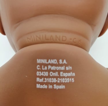 Marking on the back of a 32cm Miniland doll