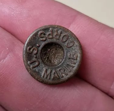 Korean war vintage US Marine button