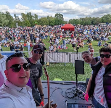 The Dodgers - Rock/Pop covers band Banbury