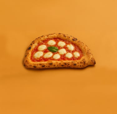 Pizza Mezzaluna