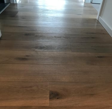 Ponçage de parquet par DG Services - rénovation professionnelle pour sols en bois en Suisse romande
