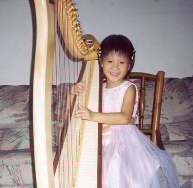 Katherine Tay started harp lessons at four years old. She is a harpist in Singapore. 