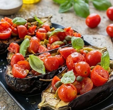Ricetta semplici e genuina - Bruschetta di Melanzane con pomodorini, olive e capperi