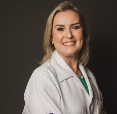 Dra. Luciana Parreiras - Nutricionista
