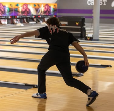 Devon Kiessling varsity bowler bowling for Indiana Wesleyan University