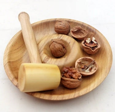 casse noix robinier et maillet en buis