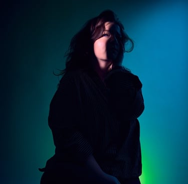 Auto portrait d'Aurore Rainot, photographe à Gisors, photographe mode et artistique