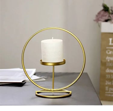Round shaped, Fine Brass candle holder