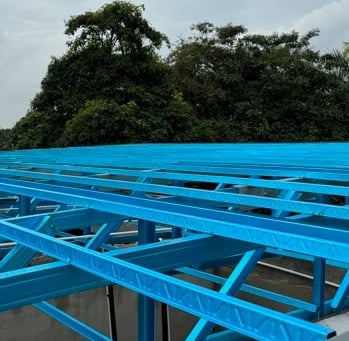 Shockwave Builders | Factory Construction | Metal Roof Trusses | Triangular frameworks