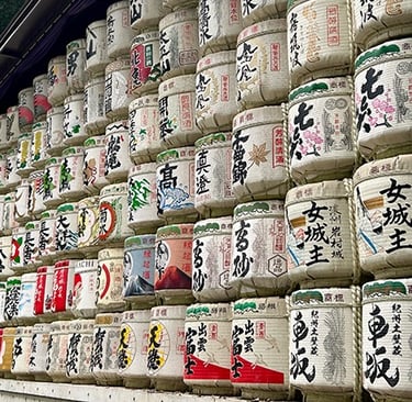 Fût de saké dans l'enceinte du temple Meiji-Jingu