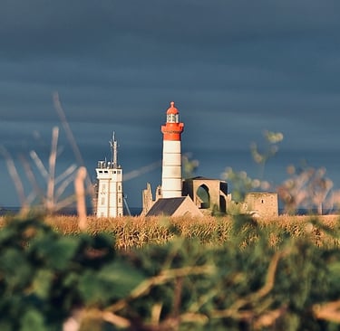 Lumière matinale sur le phare de Saint-Mathieu