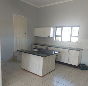 Completed kitchen in Wildtuin Park Estate home.