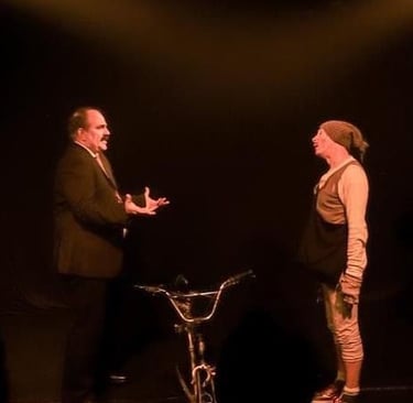 La Bicicleta  - Manuel Sevilla y León Michel