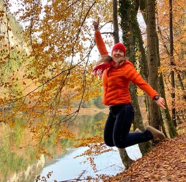 inspirella jumping motivated at Berglsteiner See, Tirol, Austria