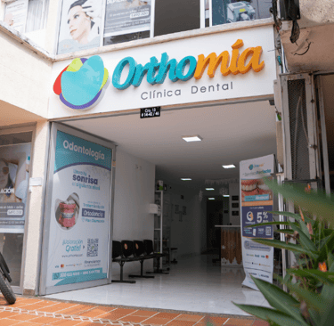 Orthomia clinica dental pereira
