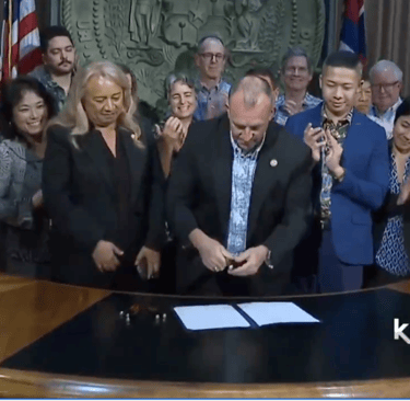 Hawaii's Bold Move: The First U.S. Climate Tax on Tourists – A Game-Changer or a Risk?