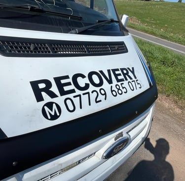alt="Van recovery from accident scene in Pershore"