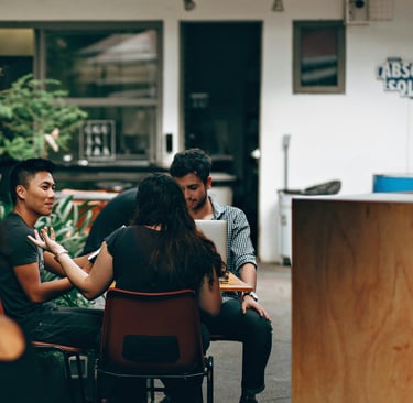 Ragazzi in coworking