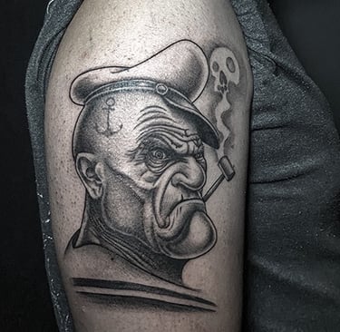 Tatouage d'un papaye badass.