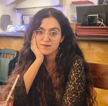 Riya Asrani - Human Website Copywriter