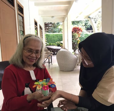 terapi demensia, perawatan senior demensia, aktivitas untuk penderita alzheimer