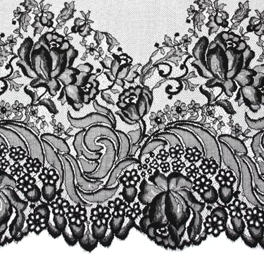 Rongzhiyue: Black lace close-up