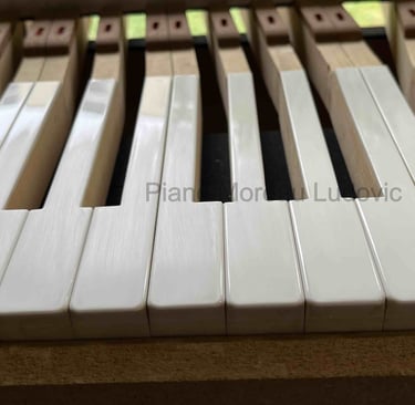 Ponçage clavier piano droit