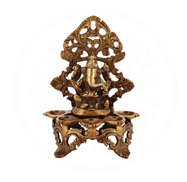 #BrassDeepak #DiyaDecoration #BrassDiya #TraditionalLighting #BrassLamp #DiwaliDecor #HomeDecor #Ind