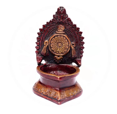 #BrassDeepak #DiyaDecoration #BrassDiya #TraditionalLighting #BrassLamp #DiwaliDecor #HomeDecor #Ind