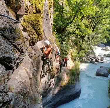 via ferrata Vallouise Pelvoux Hautes-Alpes Guillestre moniteur escalade