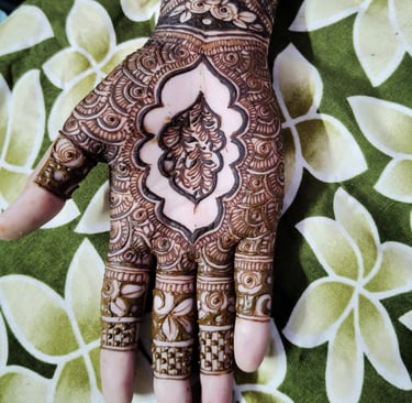 Professional Home Bridal and Party Mehndi Artist Service in Boisar, Palghar, and Umroli