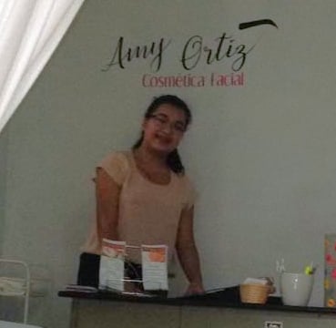 Amy Ortiz Lash Artist