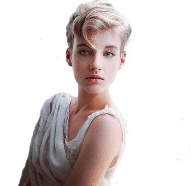 androgine en blanc cheveux court