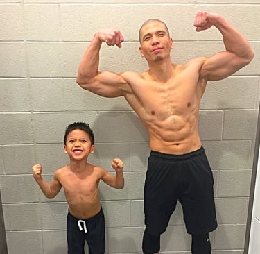 FATHER AND SON TRAINING JEET KUNE DO NORTH YORK FITNESS!