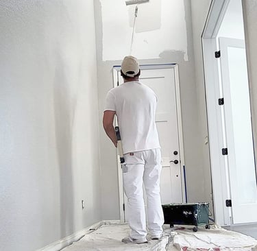 interior house painter painting wall - daeco painting employee