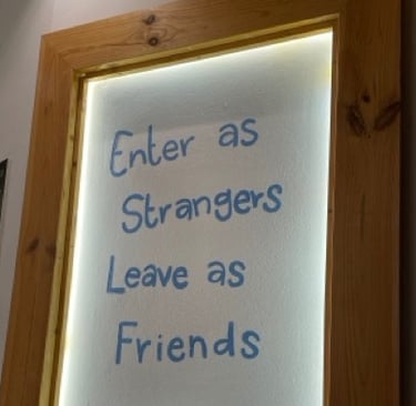 Valencia Cantagua Hostel Solo Backpacking Annerschtwo