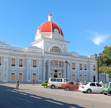 Edifici coloniali in centro a Cienfuegos