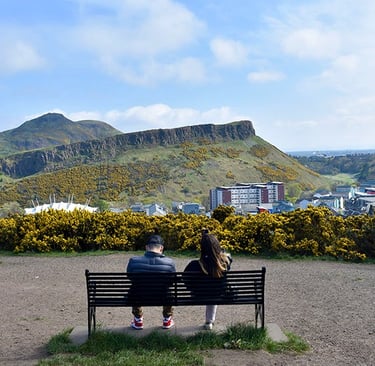 Vue sur Arthur's Seat depuis Carlton Hill