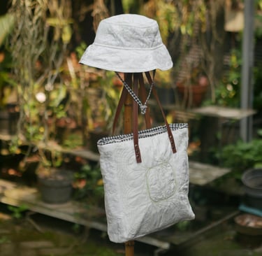 bag-totebag-patchwork-quilt-quilting-maple-sew-craft-hat