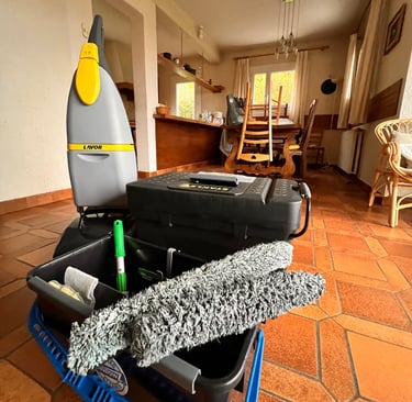 a cleaning mop and a cleaning machine