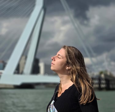 Aurélie, coach en développement personnel pour femmes à Bruxelles