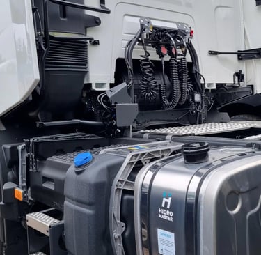 Hidraulines-sistemos-komplektai-vilkikams-montavimas-Hidromaster