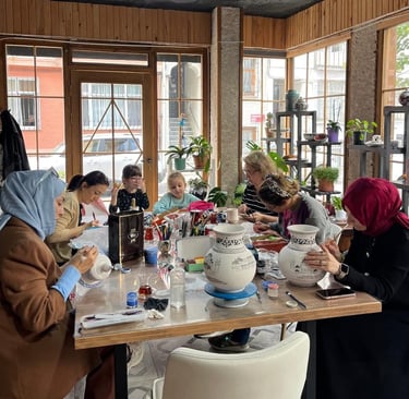 Emel Yılmaz çini, çini sanatı, çini, çini atölyesi, atölye